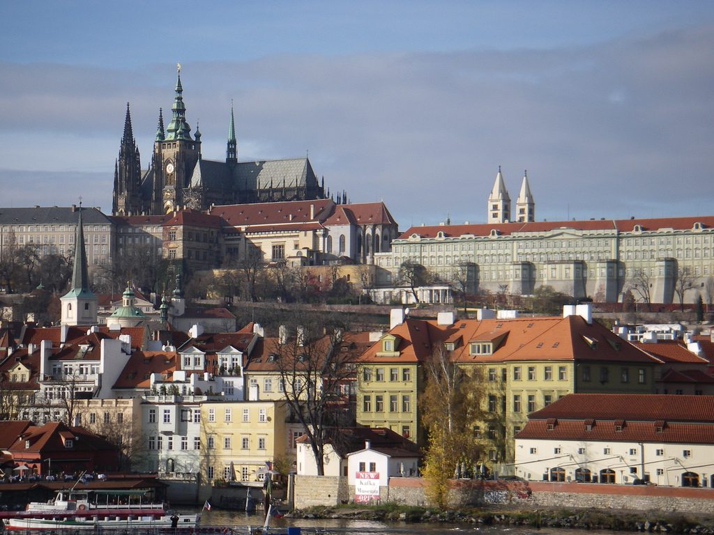 dulichphap-2016-tour-chau-au-praha-2